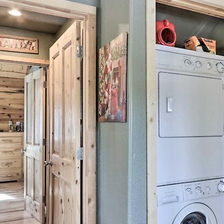 Cozy Heber-Overgaard Cabin With Fire Pit, Game Room! Экстерьер фото