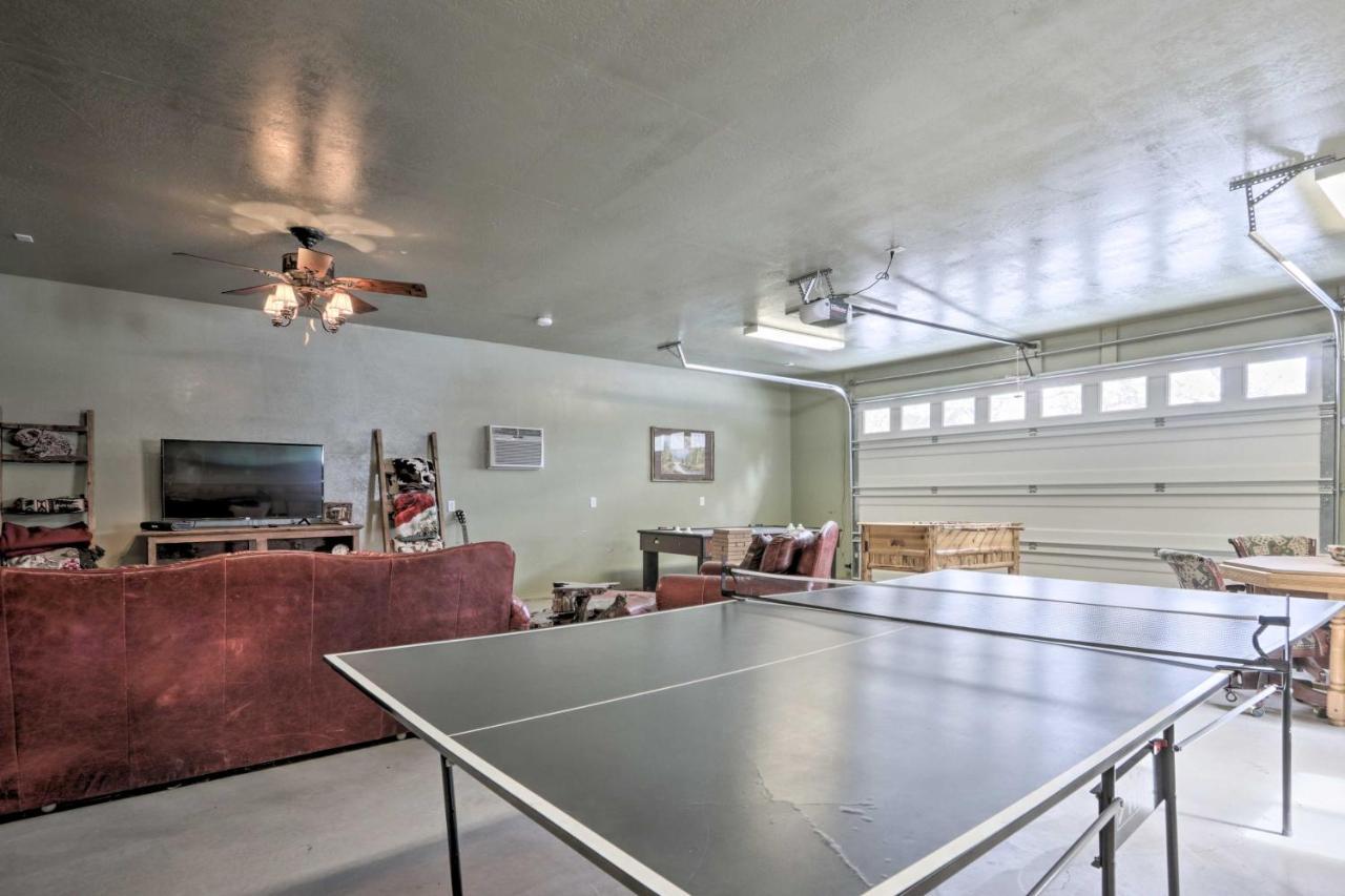 Cozy Heber-Overgaard Cabin With Fire Pit, Game Room! Экстерьер фото