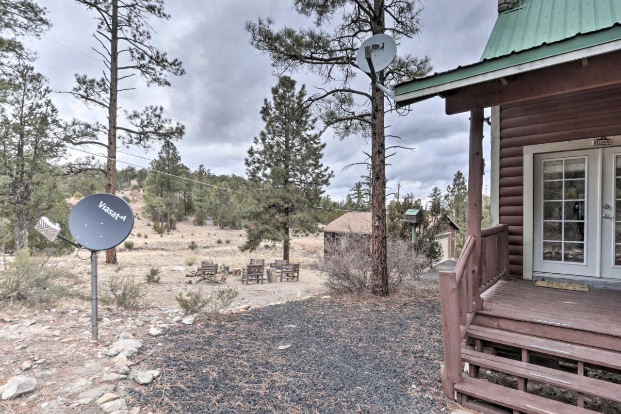 Cozy Heber-Overgaard Cabin With Fire Pit, Game Room! Экстерьер фото