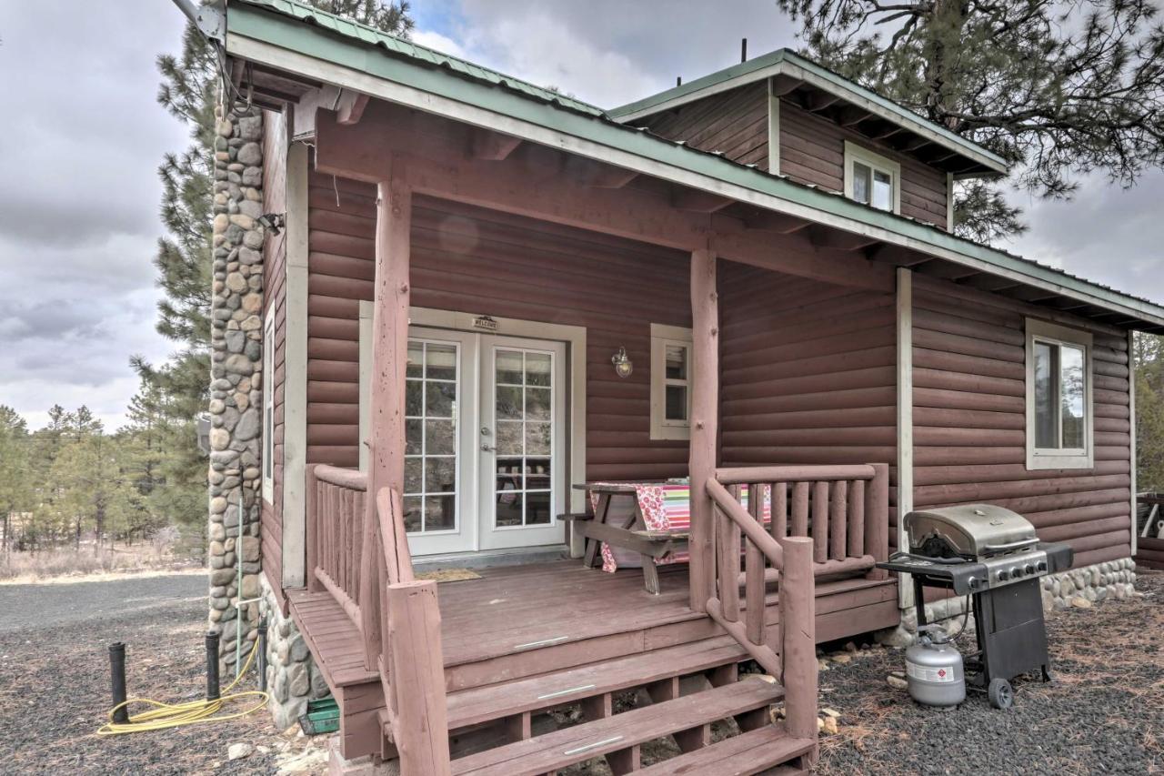 Cozy Heber-Overgaard Cabin With Fire Pit, Game Room! Экстерьер фото