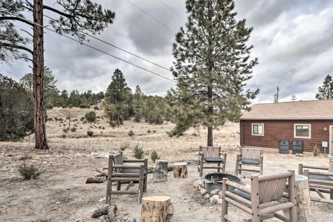 Cozy Heber-Overgaard Cabin With Fire Pit, Game Room! Экстерьер фото