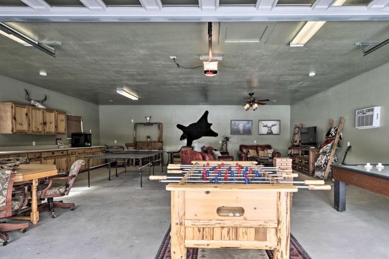 Cozy Heber-Overgaard Cabin With Fire Pit, Game Room! Экстерьер фото